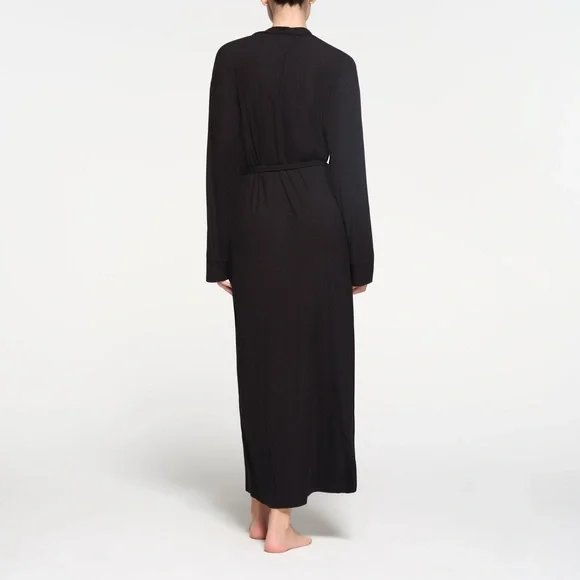 SKIMS Soft Lounge Long Robe - Picture 3 of 11